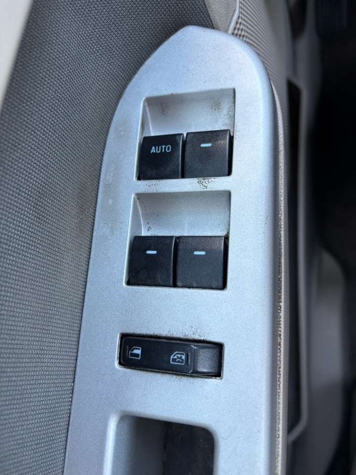 Mercury Mariner FWD 4dr 2010