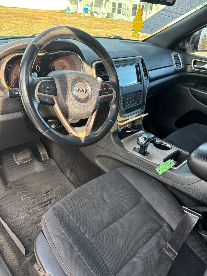 Jeep Grand Cherokee 4WD 4dr Laredo 2015