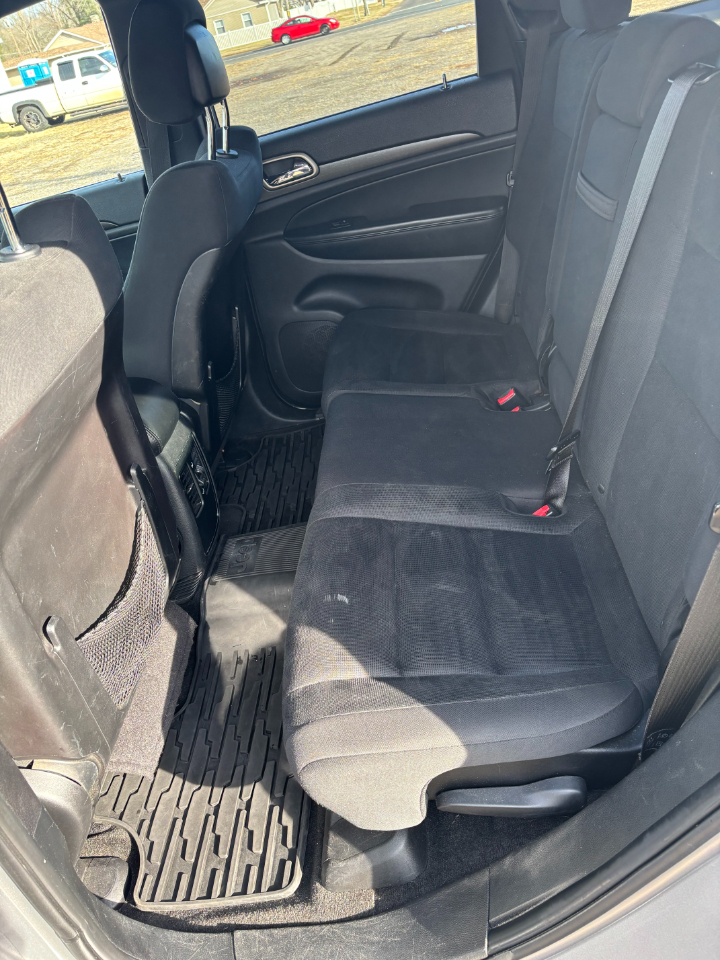 Jeep Grand Cherokee 4WD 4dr Laredo 2015