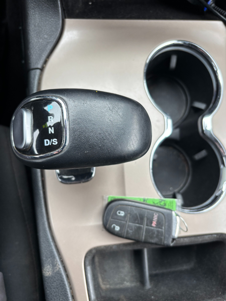 Jeep Grand Cherokee 4WD 4dr Laredo 2015