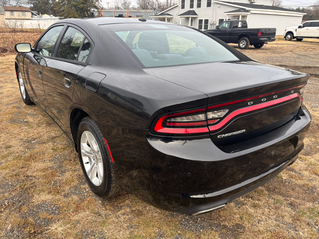 Dodge Charger SE 2015