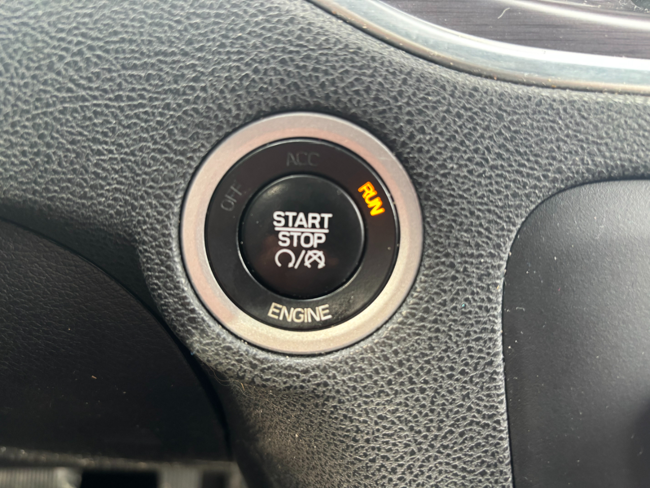 Dodge Charger SE 2015