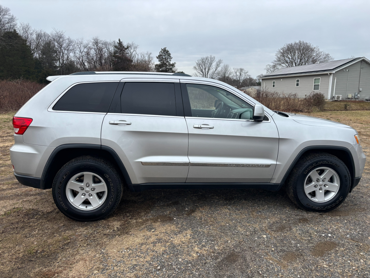 Jeep Grand Cherokee 4WD 4dr Laredo 2012