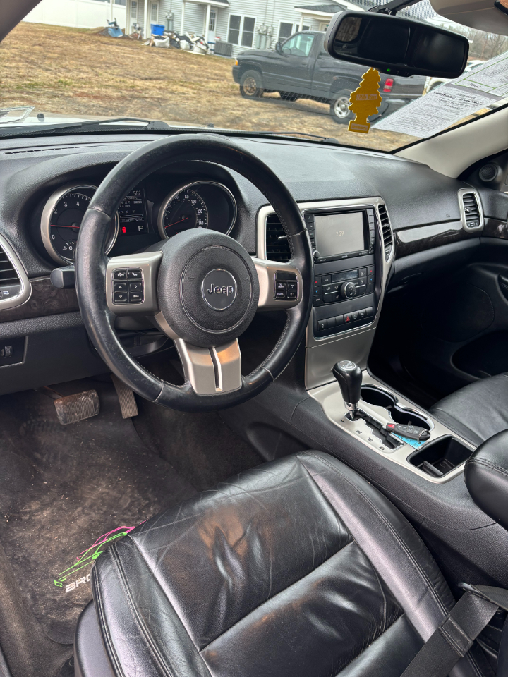 Jeep Grand Cherokee 4WD 4dr Laredo 2012