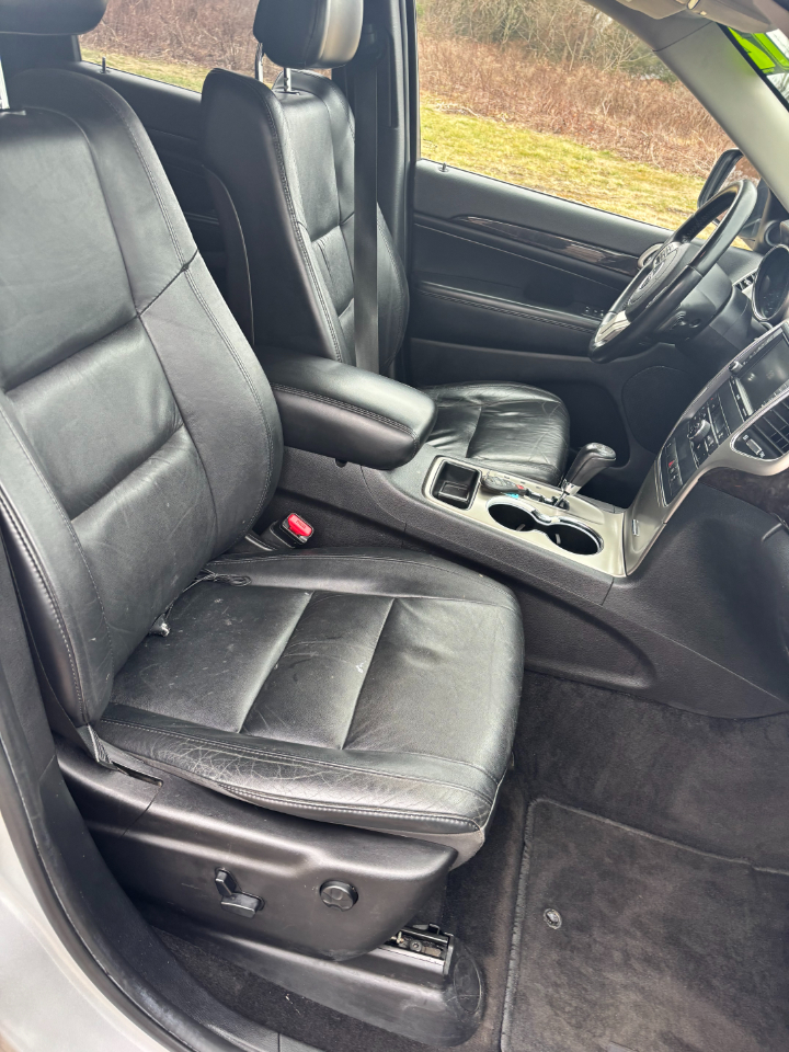 Jeep Grand Cherokee 4WD 4dr Laredo 2012