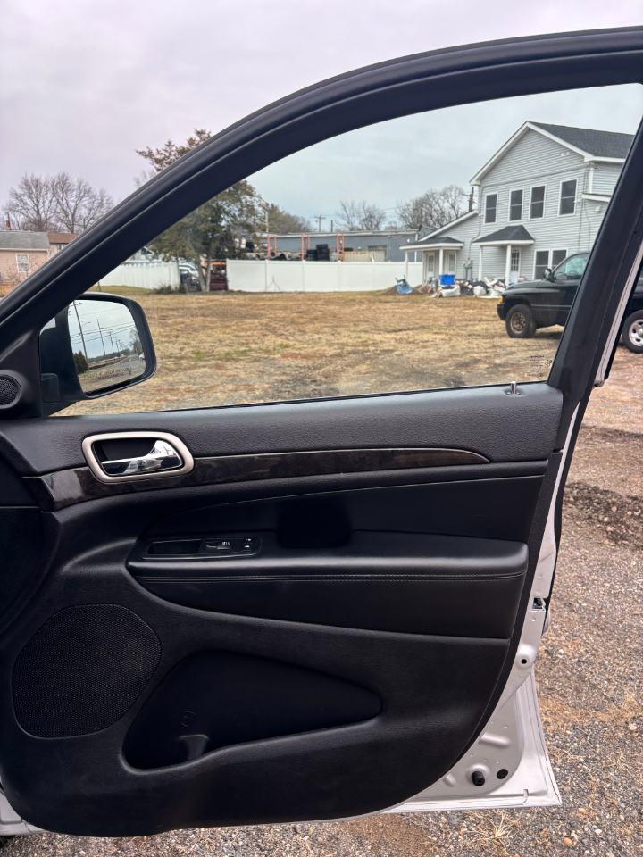 Jeep Grand Cherokee 4WD 4dr Laredo 2012