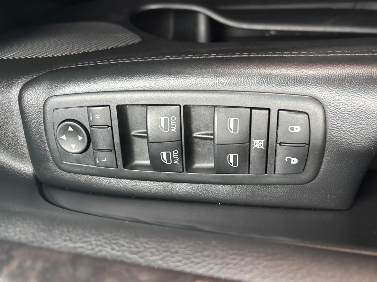 Jeep Grand Cherokee 4WD 4dr Laredo 2012