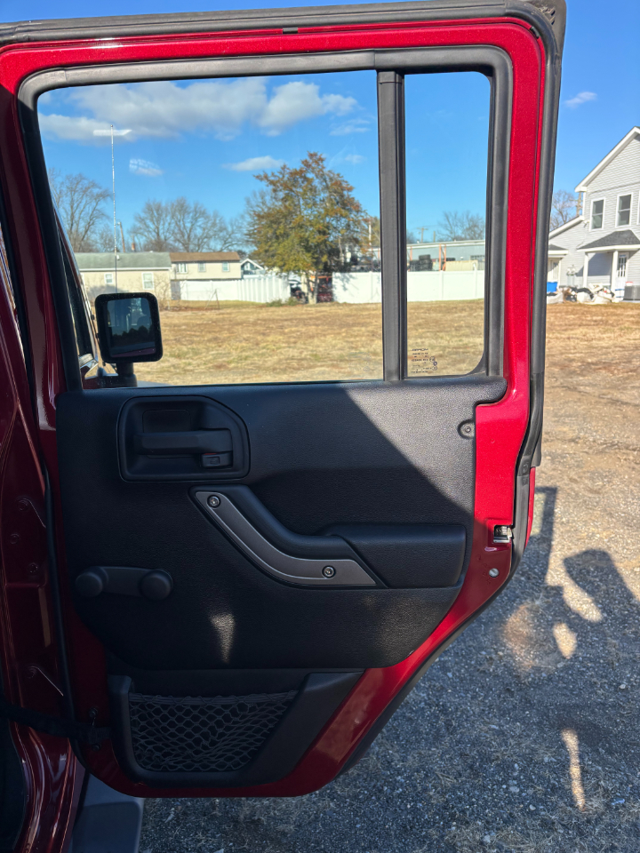 Jeep Wrangler Unlimited 4WD 4dr Sport 2012