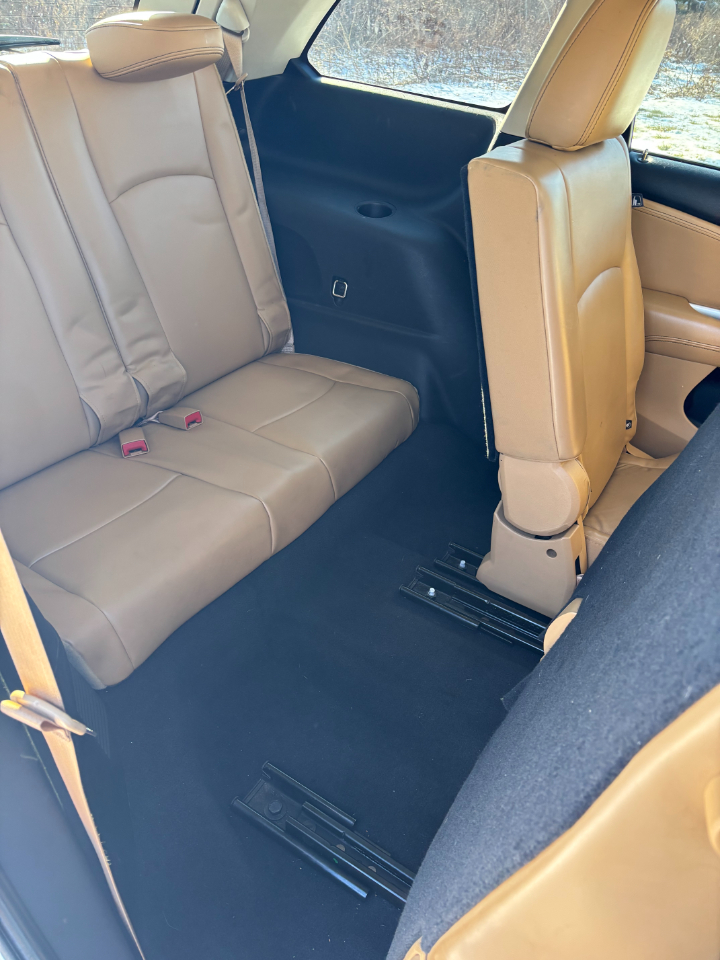 Dodge Journey AWD 4dr LUX 2011