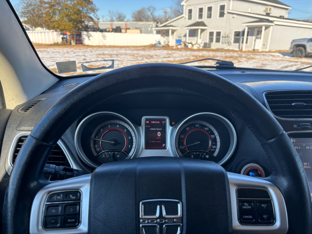 Dodge Journey AWD 4dr LUX 2011