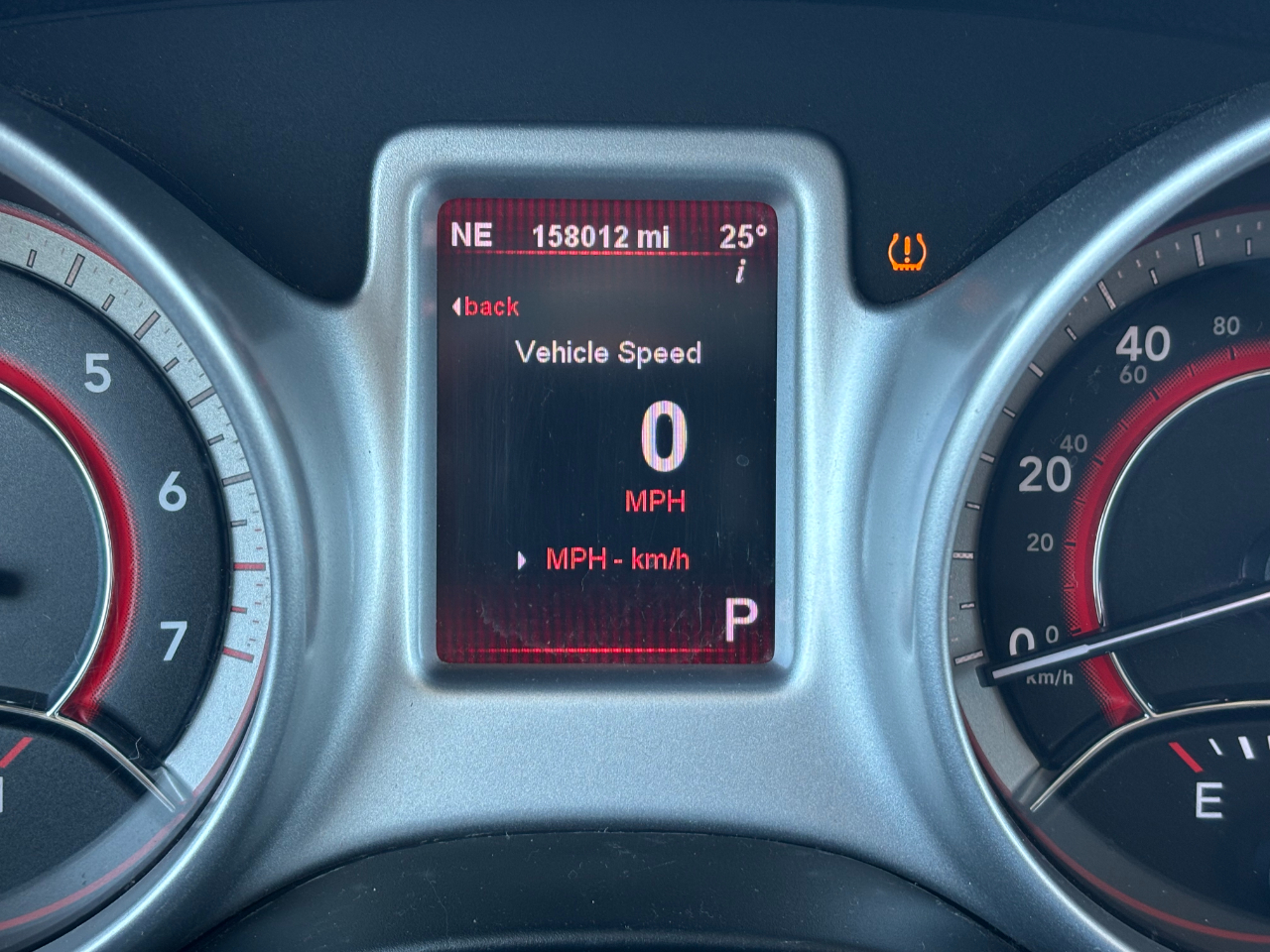 Dodge Journey AWD 4dr LUX 2011