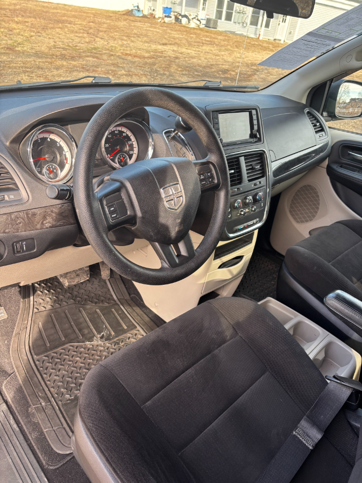 Dodge Grand Caravan SE 2013