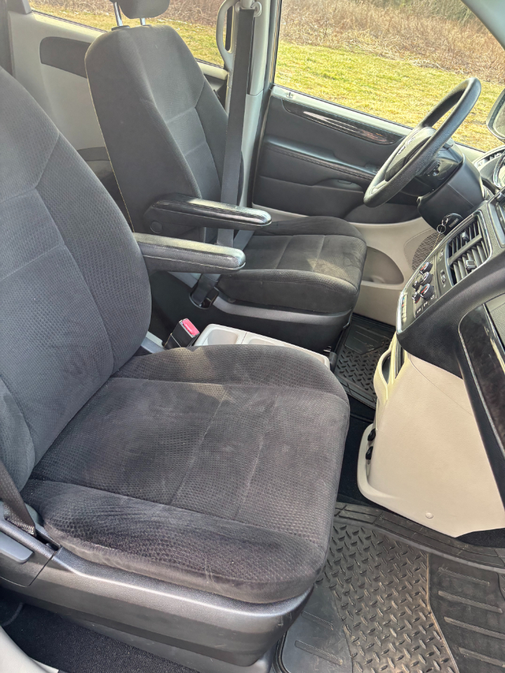 Dodge Grand Caravan SE 2013