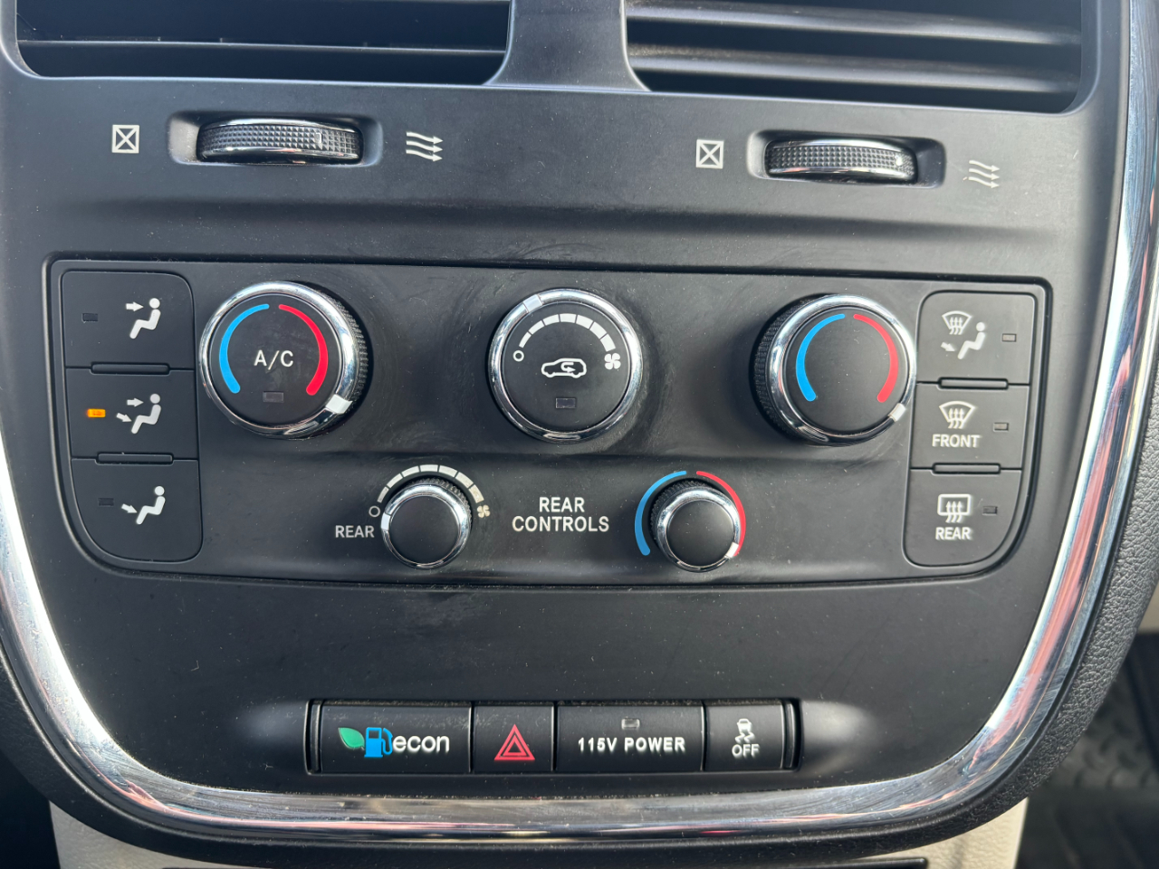 Dodge Grand Caravan SE 2013