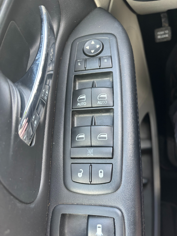 Dodge Grand Caravan SE 2013