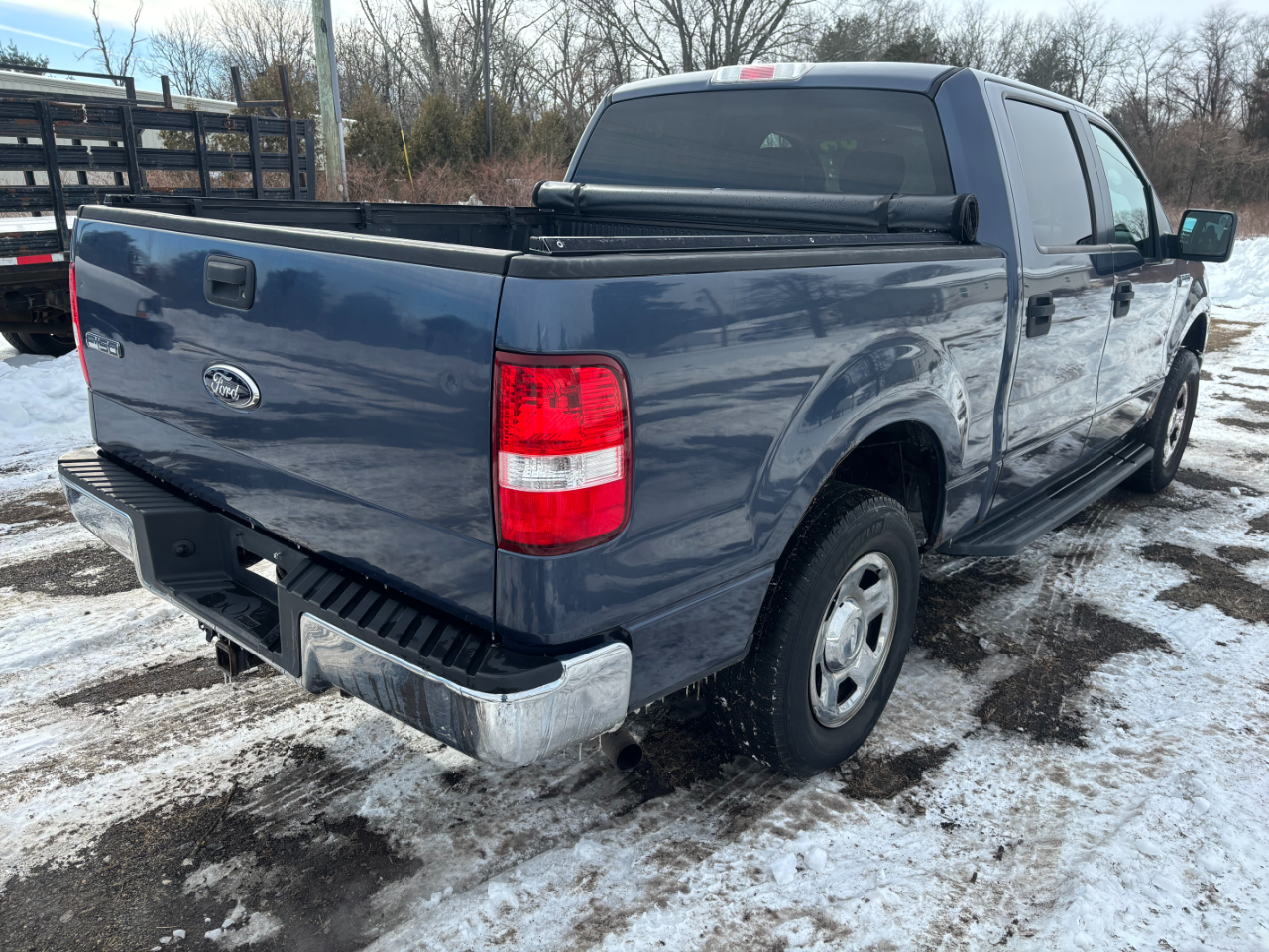 Ford F-150 XLT SuperCrew 5.5-ft. Bed 4WD 2006