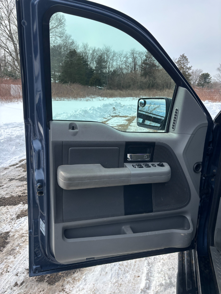 Ford F-150 XLT SuperCrew 5.5-ft. Bed 4WD 2006