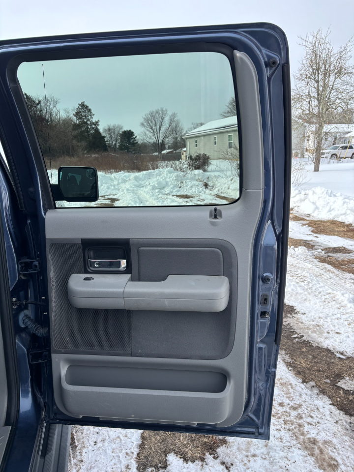 Ford F-150 XLT SuperCrew 5.5-ft. Bed 4WD 2006