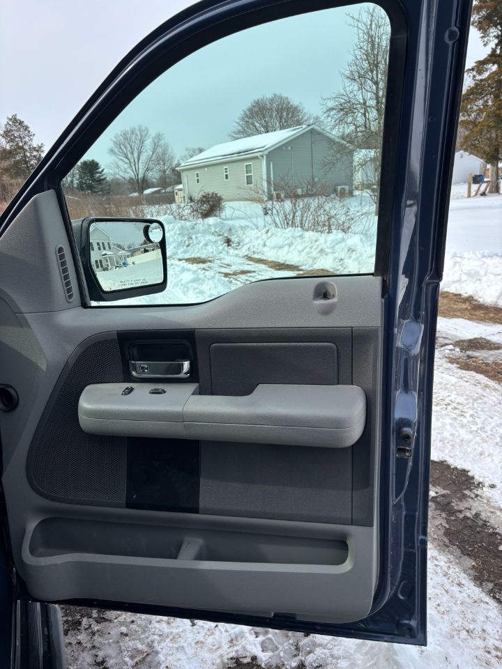 Ford F-150 XLT SuperCrew 5.5-ft. Bed 4WD 2006