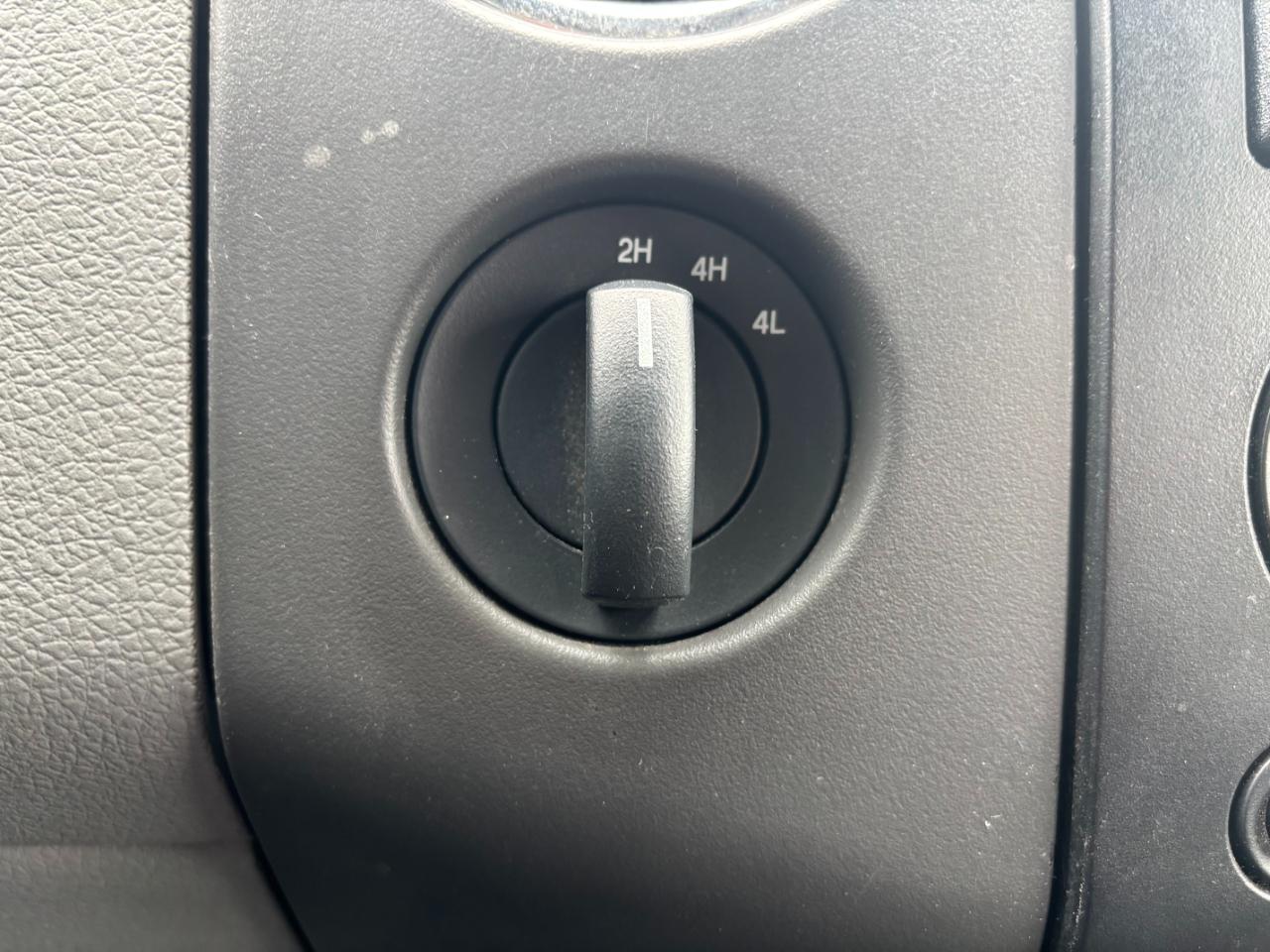 Ford F-150 XLT SuperCrew 5.5-ft. Bed 4WD 2006