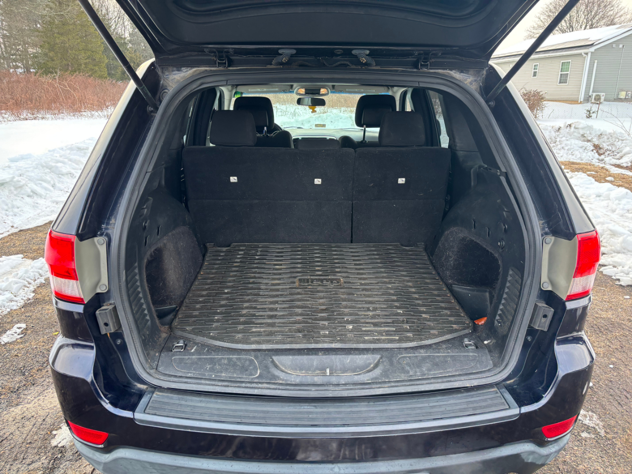 Jeep Grand Cherokee 4WD 4dr Laredo 2011