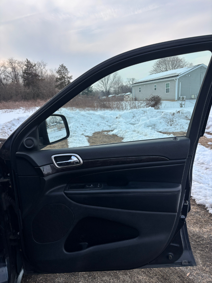 Jeep Grand Cherokee 4WD 4dr Laredo 2011