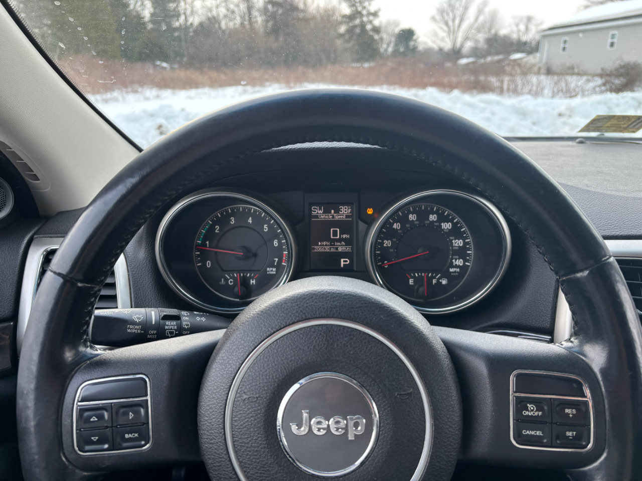 Jeep Grand Cherokee 4WD 4dr Laredo 2011