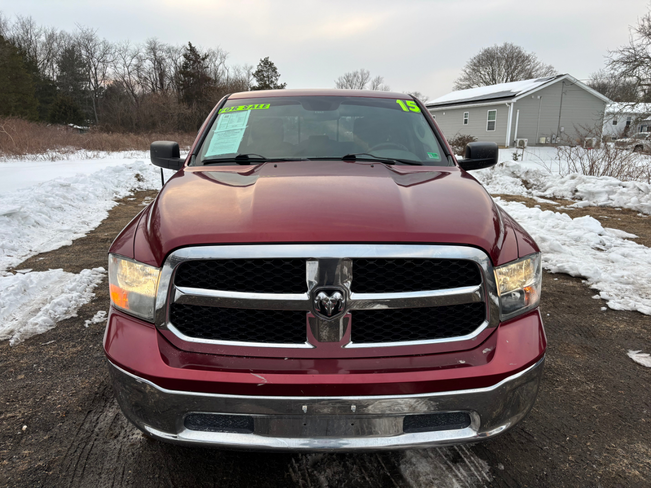 RAM 1500 2WD Quad Cab 140.5" SLT 2015