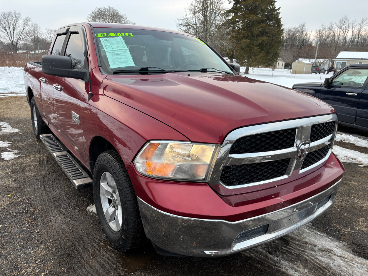 RAM 1500 2WD Quad Cab 140.5" SLT 2015