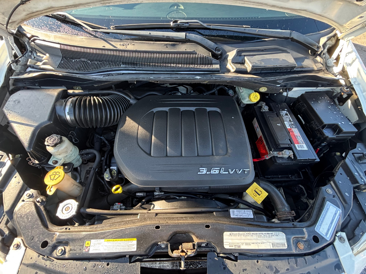 Chrysler Town & Country 4dr Wgn Touring 2011