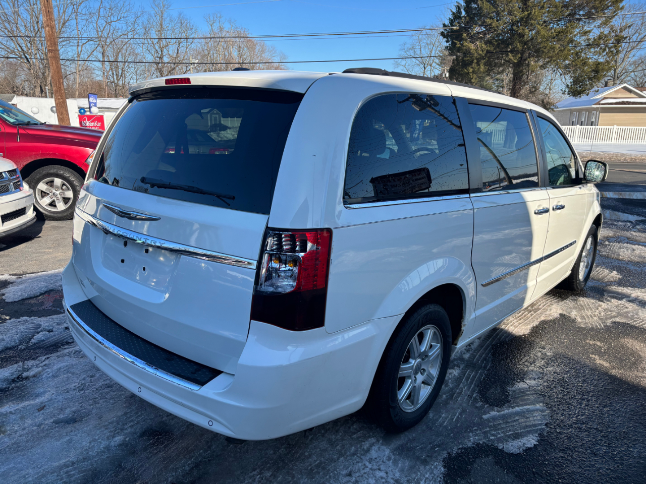 Chrysler Town & Country 4dr Wgn Touring 2011