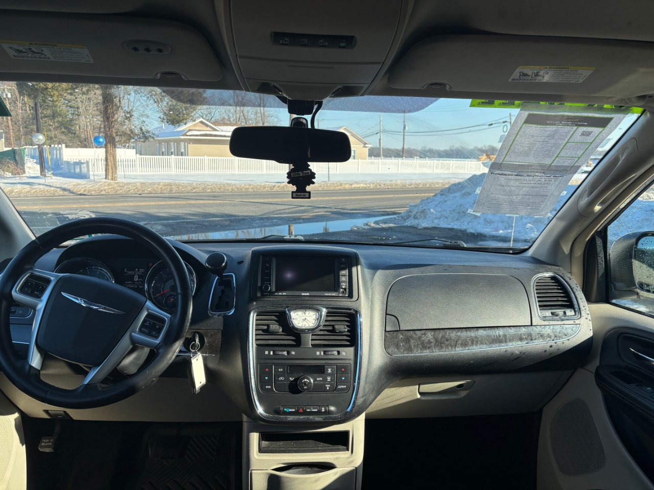 Chrysler Town & Country 4dr Wgn Touring 2011