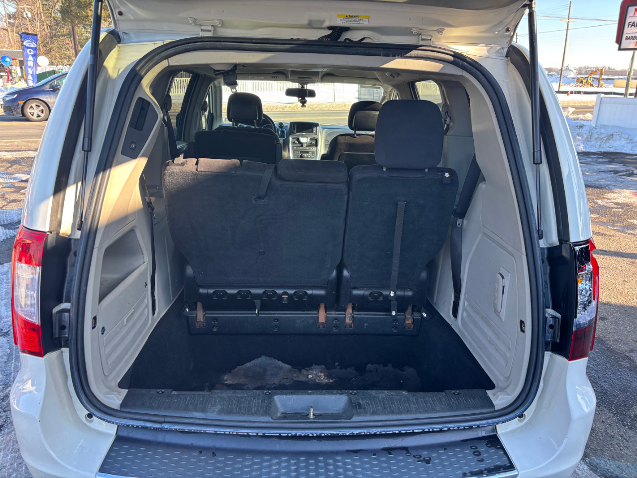 Chrysler Town & Country 4dr Wgn Touring 2011