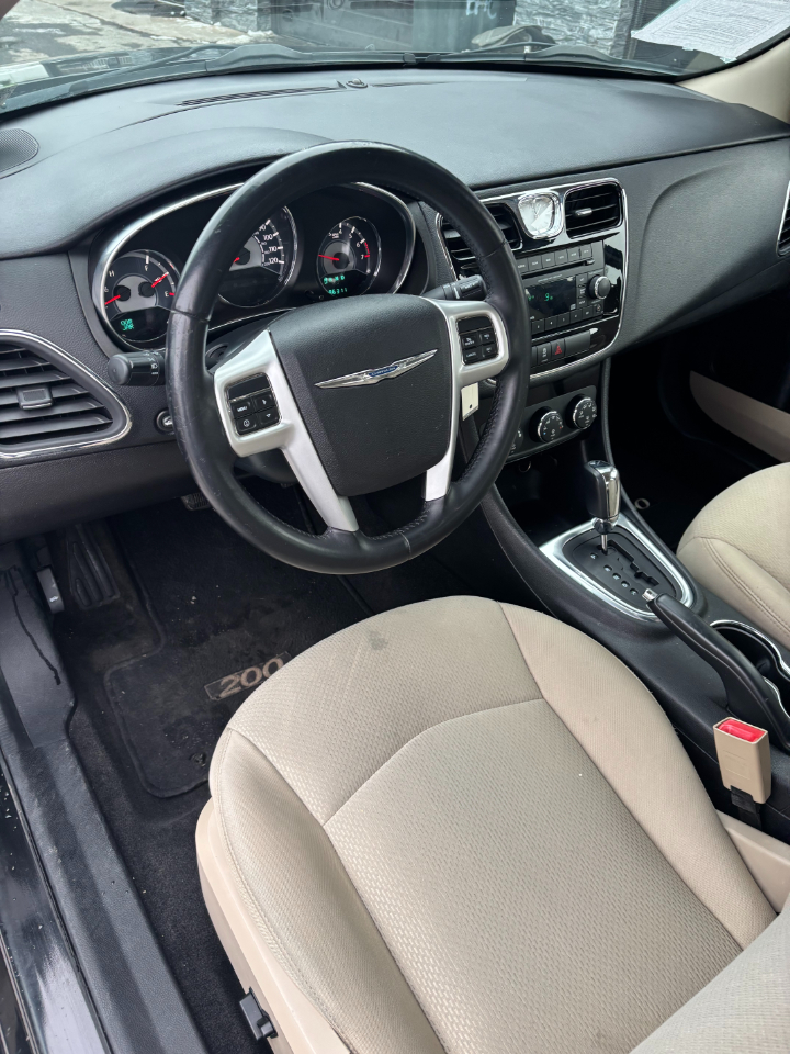 Chrysler 200 Touring 2014