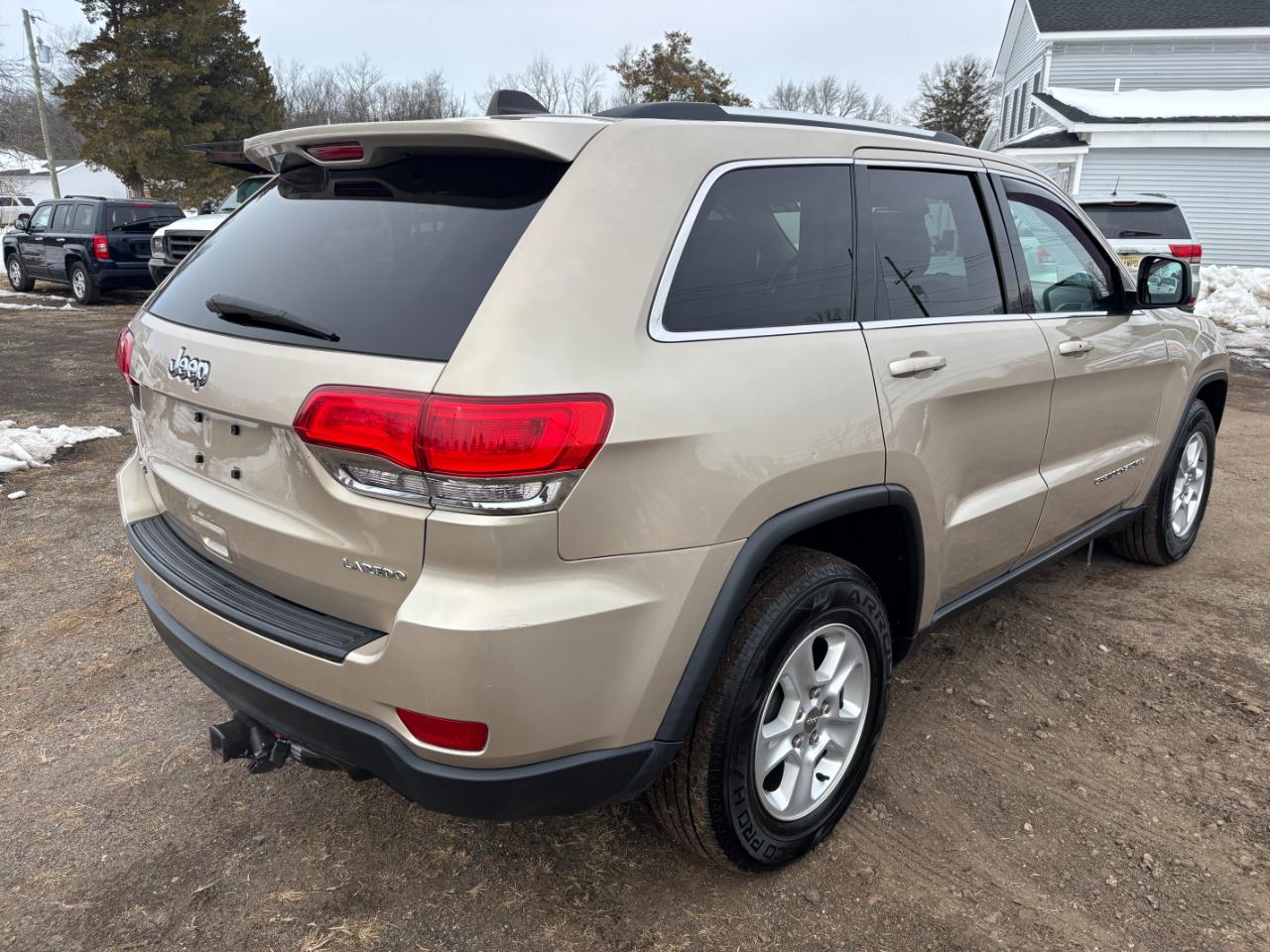 Jeep Grand Cherokee 4WD 4dr Laredo 2015
