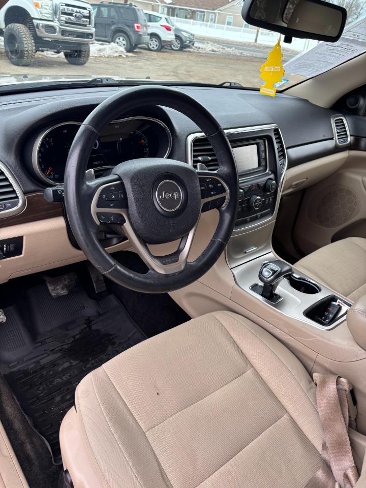 Jeep Grand Cherokee 4WD 4dr Laredo 2015