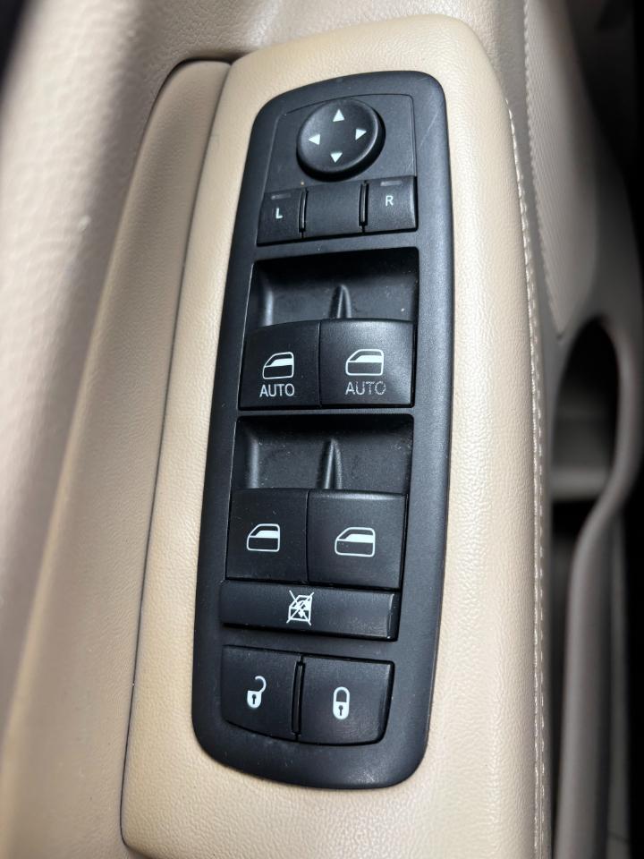 Jeep Grand Cherokee 4WD 4dr Laredo 2015