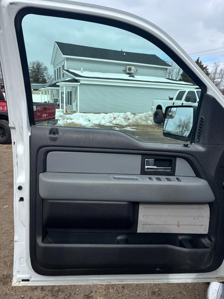 Ford F-150 Lariat SuperCrew 4WD 2012