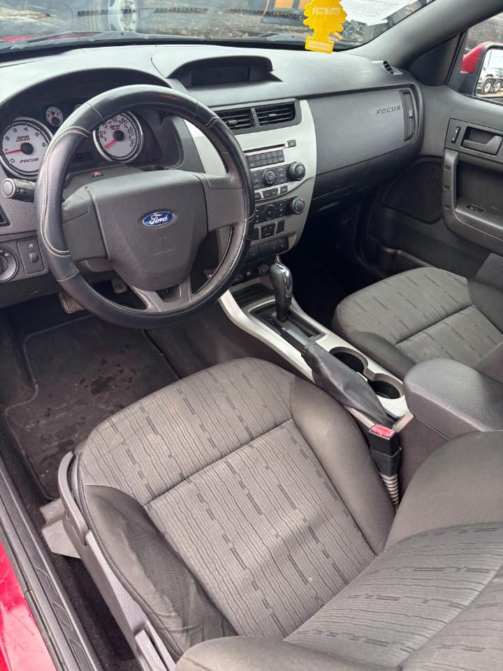 Ford Focus SE Coupe 2009