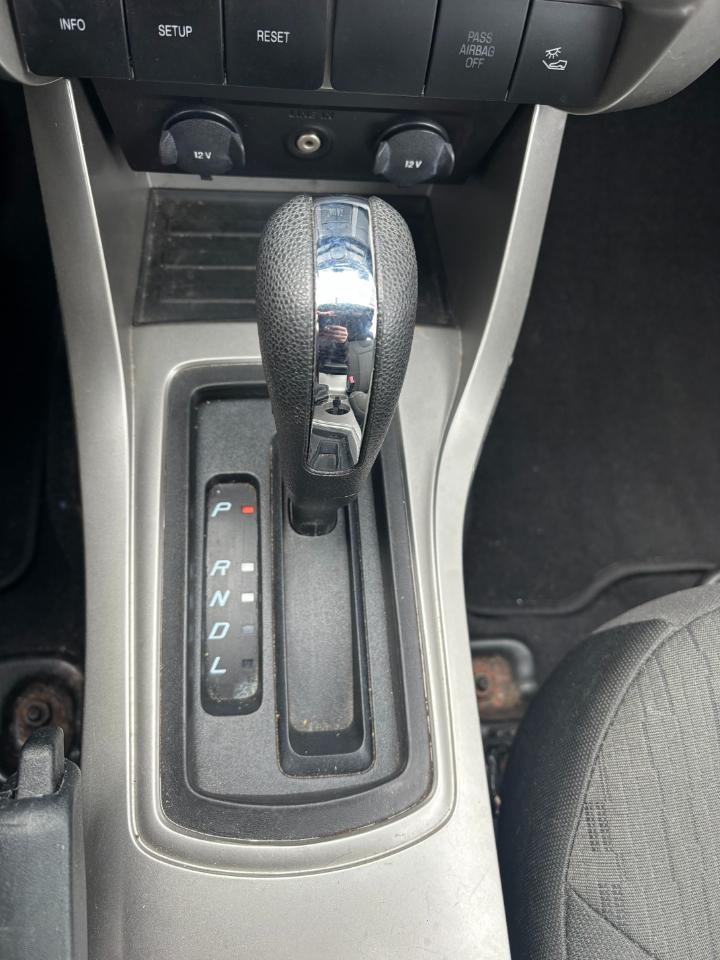 Ford Focus SE Coupe 2009