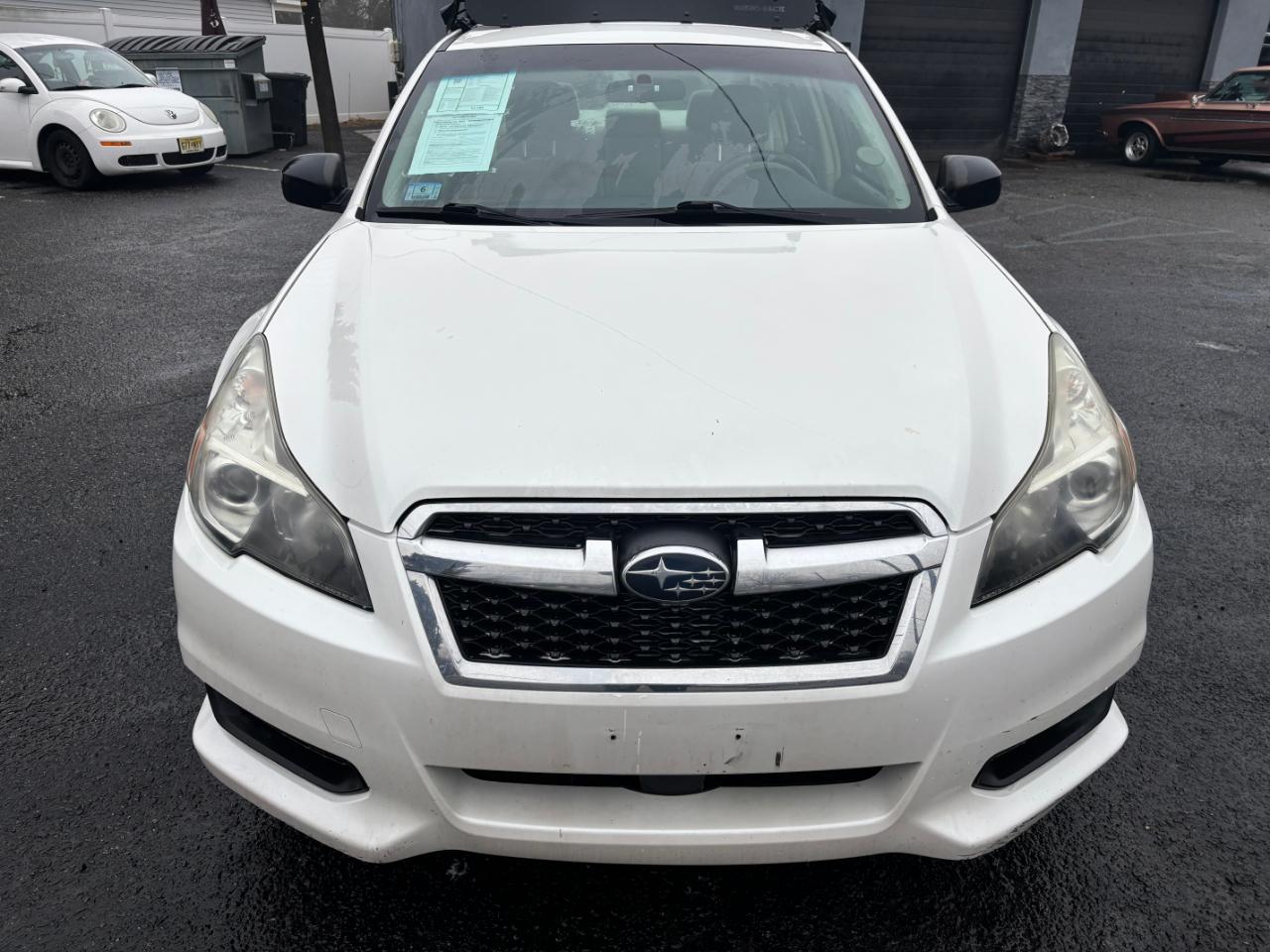 Subaru Legacy 4dr Sdn H4 Man 2.5i 2013