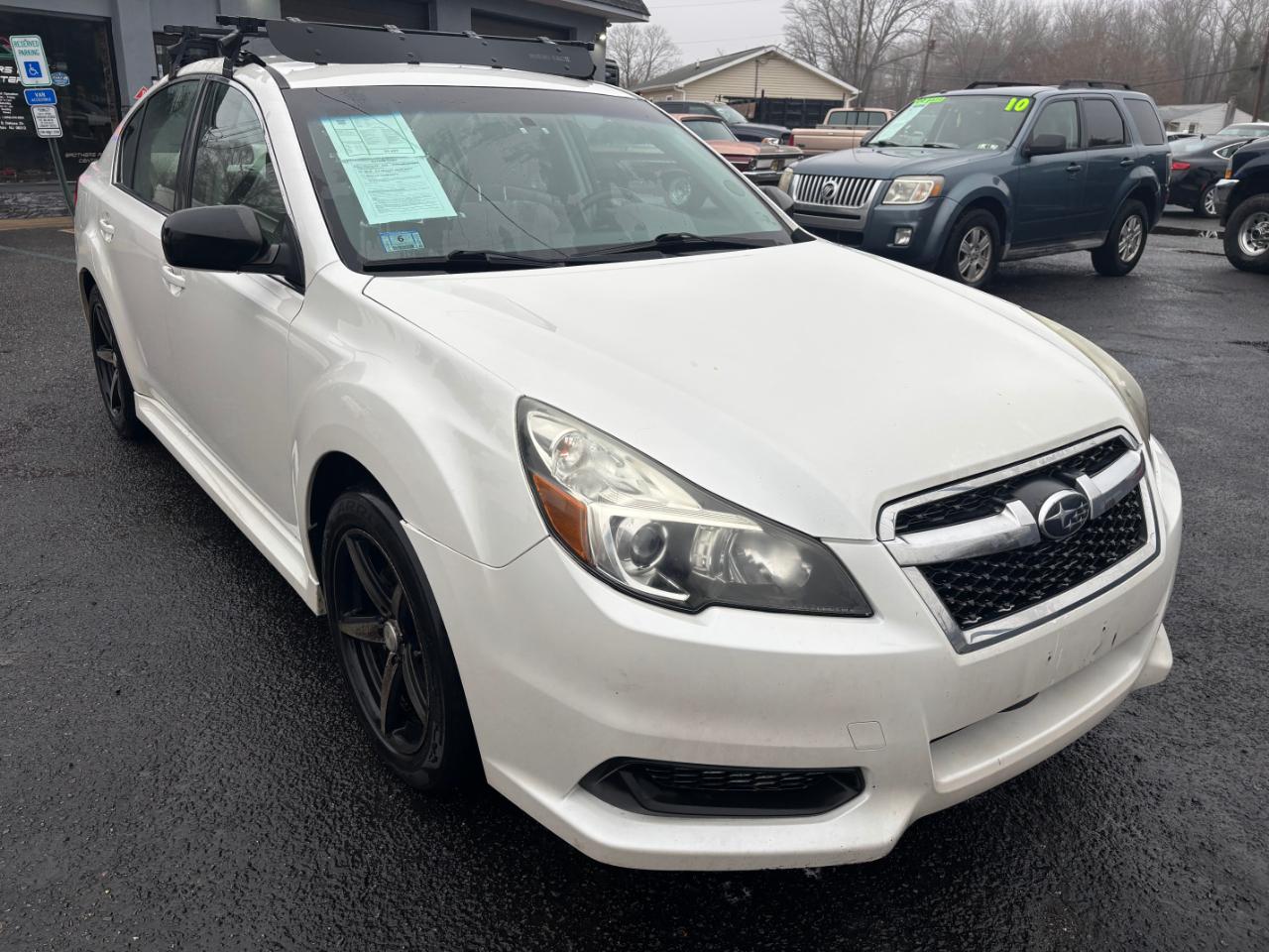 Subaru Legacy 4dr Sdn H4 Man 2.5i 2013