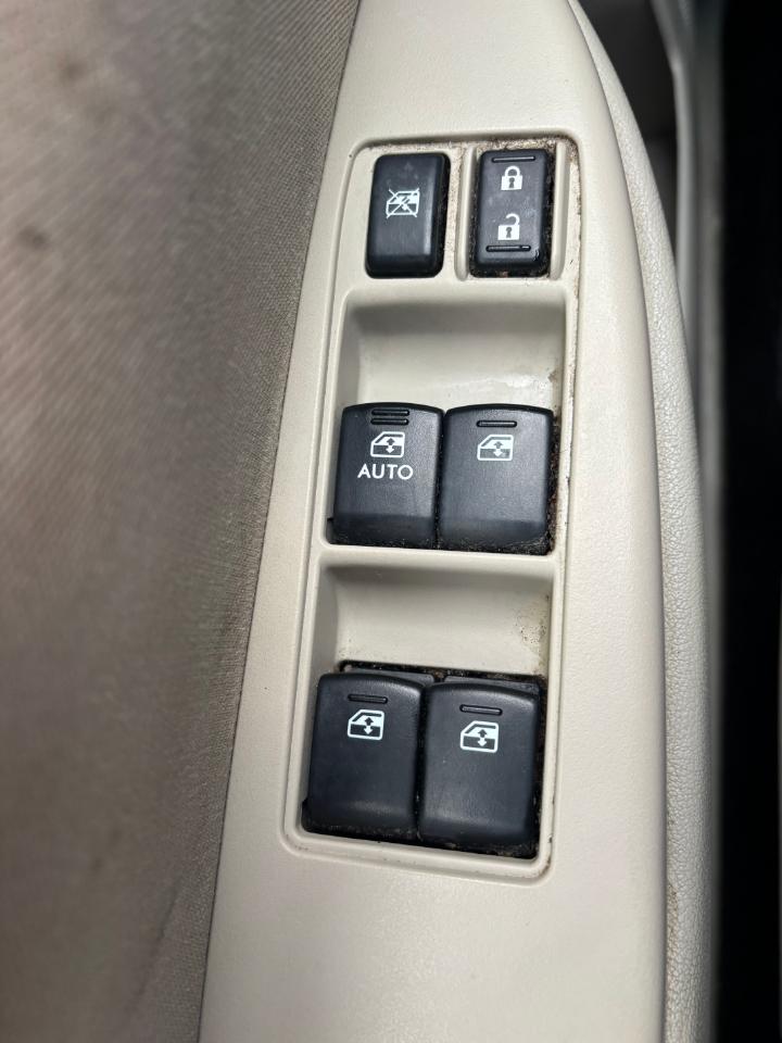 Subaru Legacy 4dr Sdn H4 Man 2.5i 2013