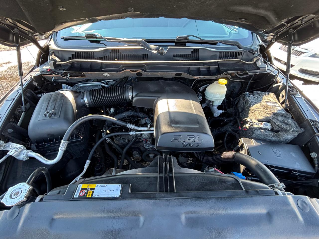 RAM 1500 SLT Quad Cab 2015