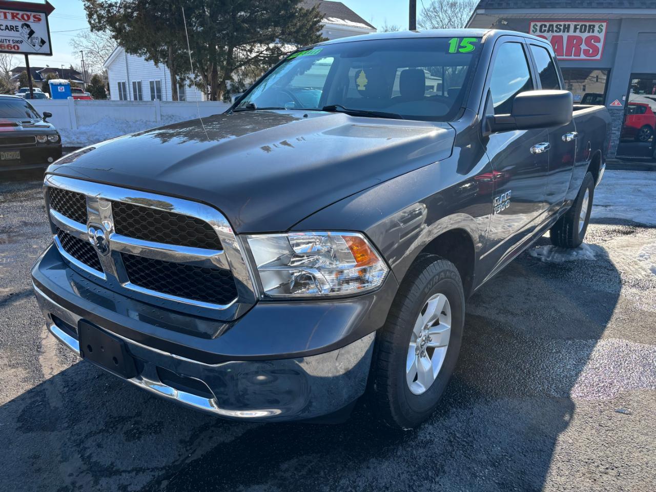 RAM 1500 SLT Quad Cab 2015