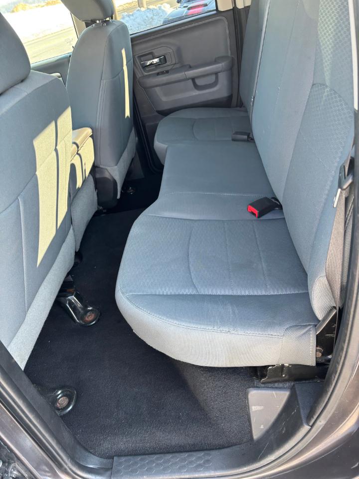 RAM 1500 SLT Quad Cab 2015