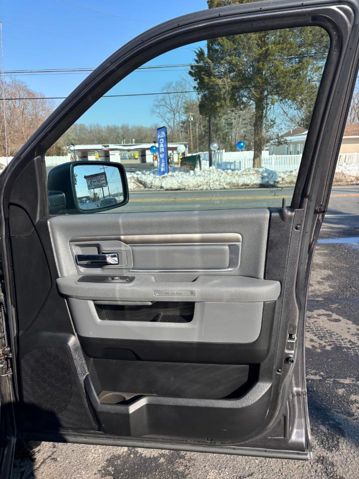 RAM 1500 SLT Quad Cab 2015