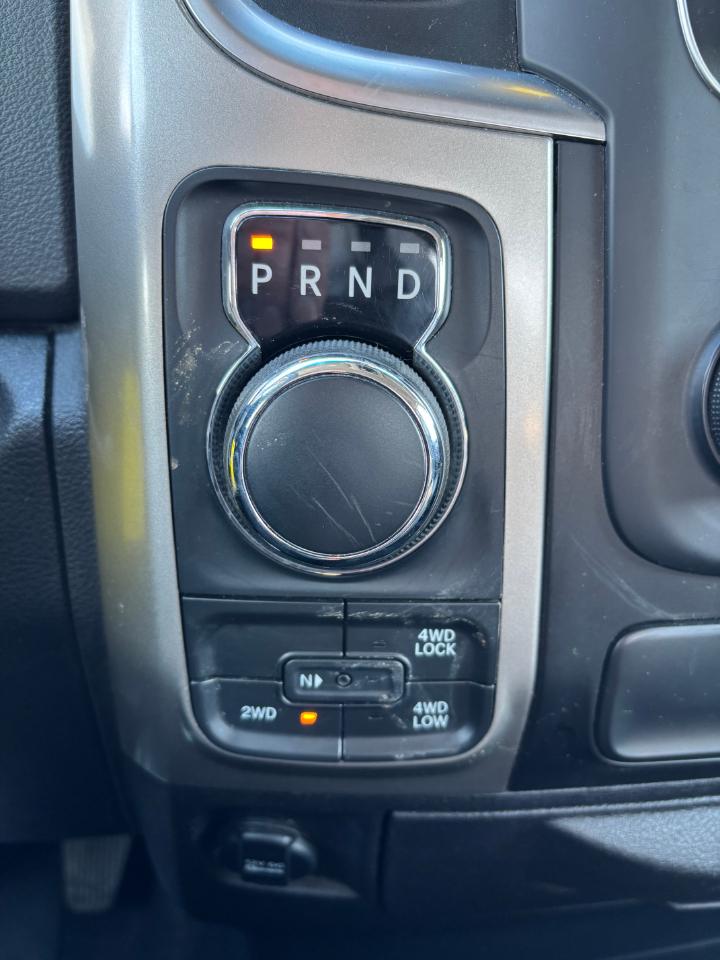 RAM 1500 SLT Quad Cab 2015