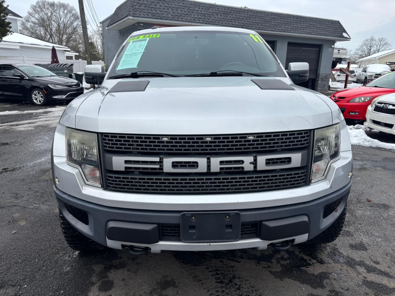 Ford F-150 4WD SuperCrew 145" SVT Raptor 2011