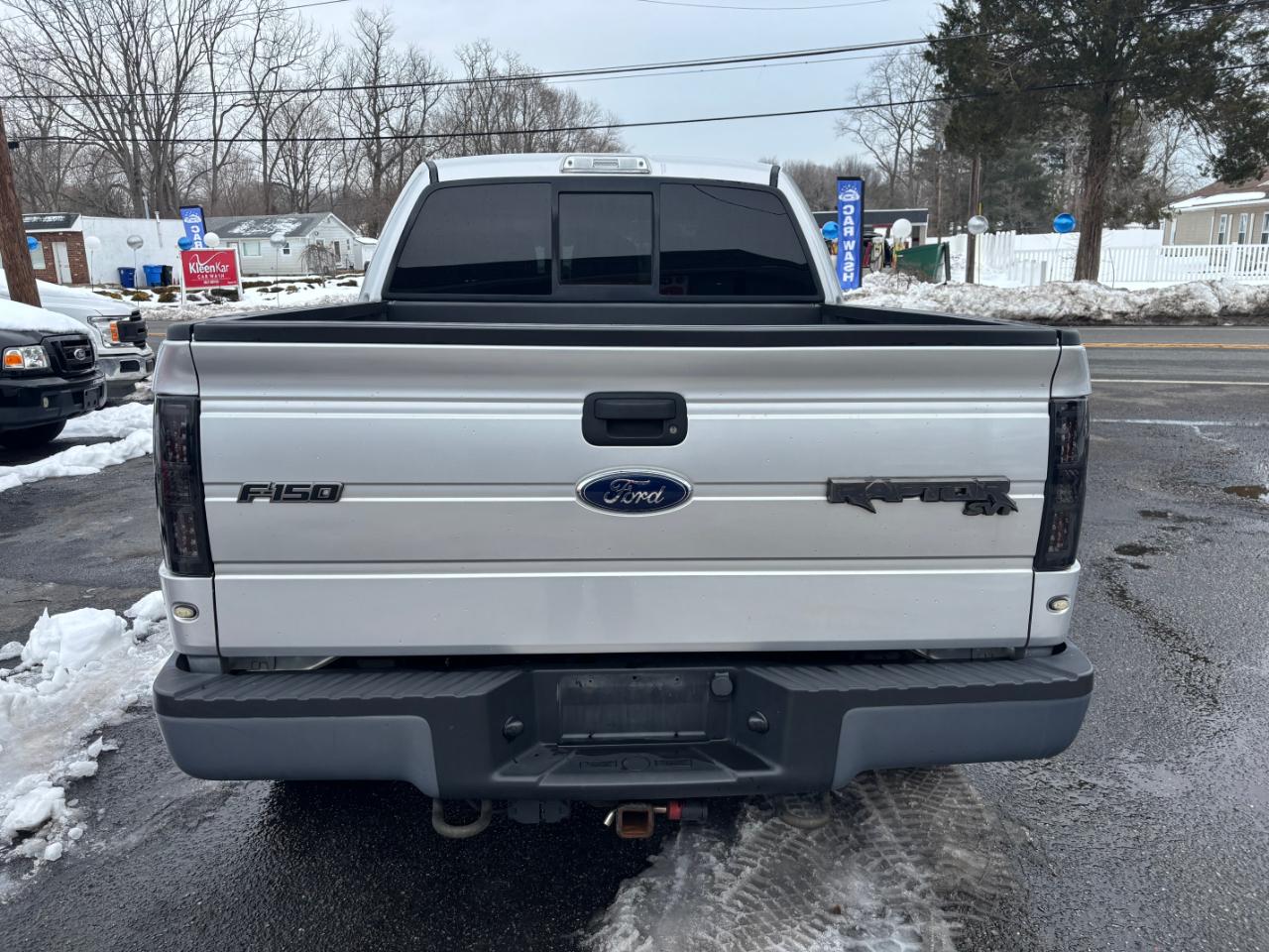 Ford F-150 4WD SuperCrew 145" SVT Raptor 2011